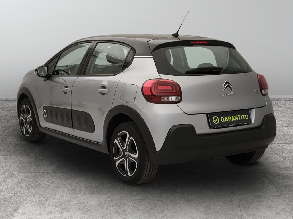 immagine CITROEN C3 C3 1.2 puretech Shine s&s 83cv neopatentati